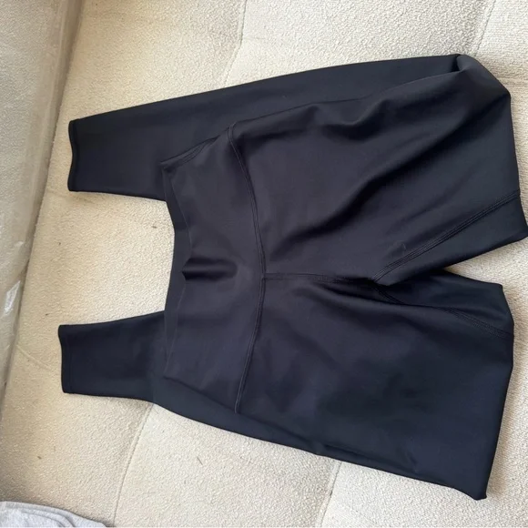 ALO Yoga Women's Sleek Black Leggings size Small - Picture 7 of 11